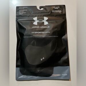 Under Armour Black Sports Mask- L/XL